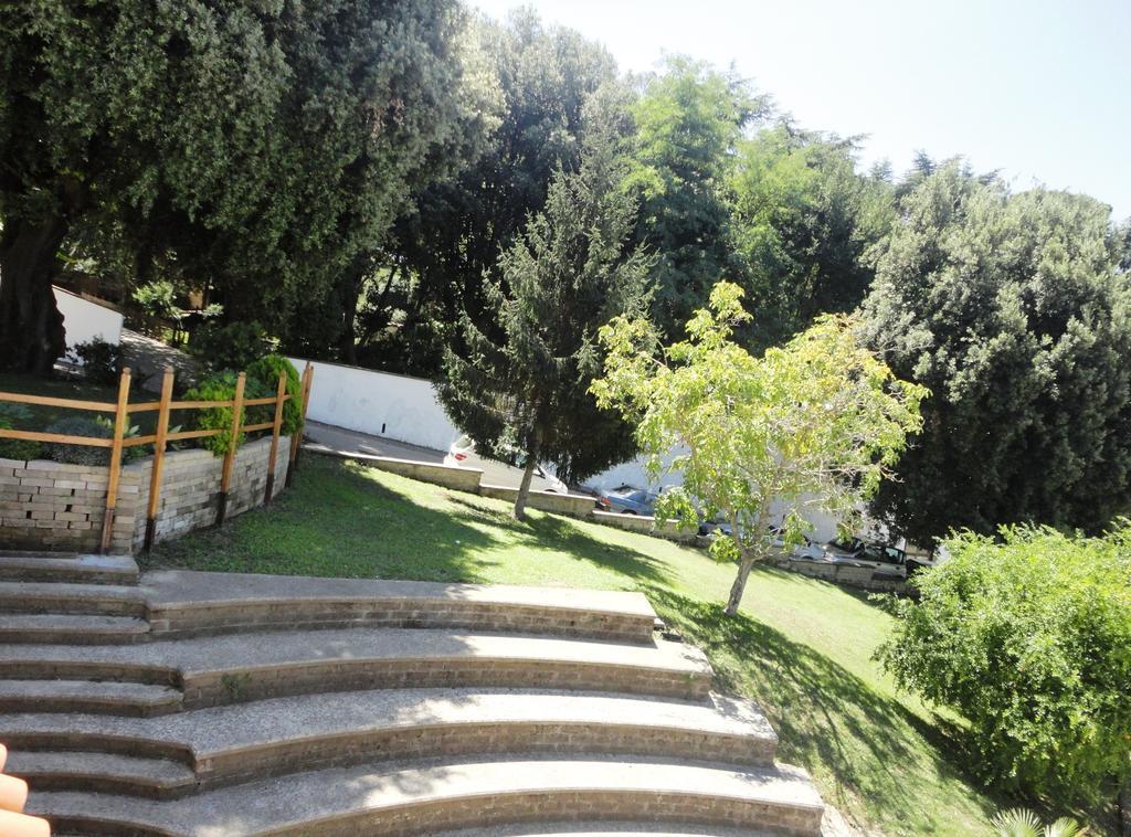Villa Altieri Albano Laziale Exteriör bild